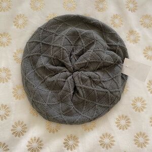 Classic Knit Beret - Gray